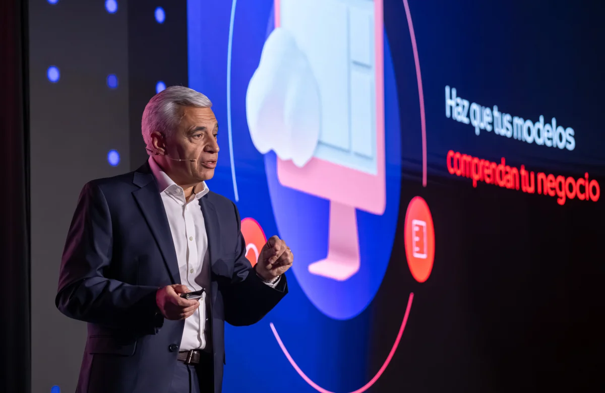 Líderes tecnológicos debatieron cómo llevar la inteligencia artificial a una nueva escala
